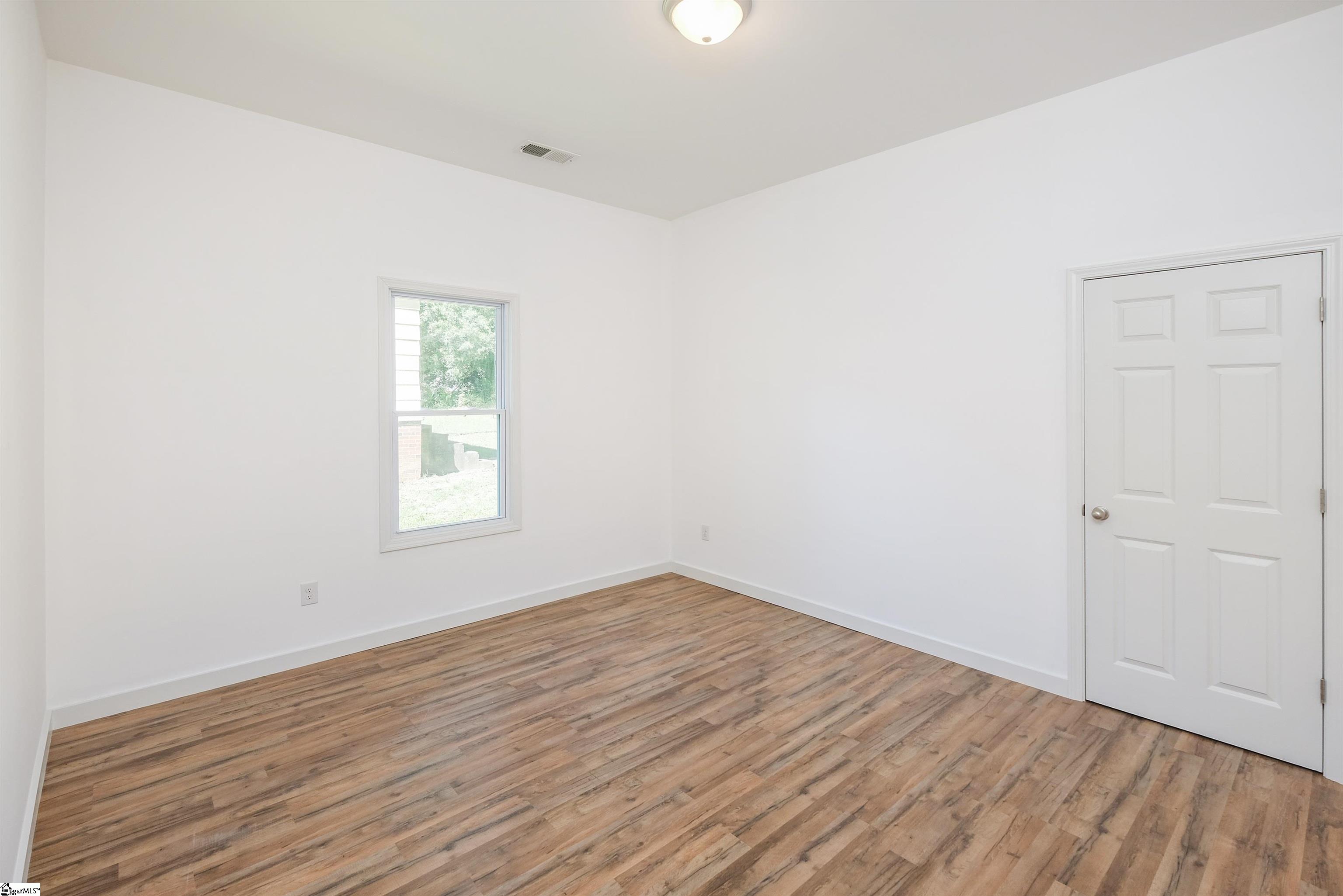 313 East Hampton Street Anderson, SC 29624 - Photo 24 of 25 Gallery Image 24