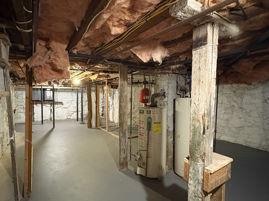 5 Floyd Street Lowell, MA 01852 - Photo 34 of 41