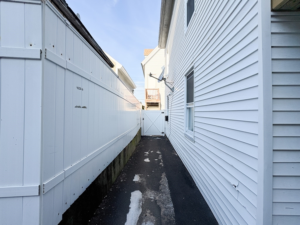 5 Floyd Street Lowell, MA 01852 - Photo 41 of 41