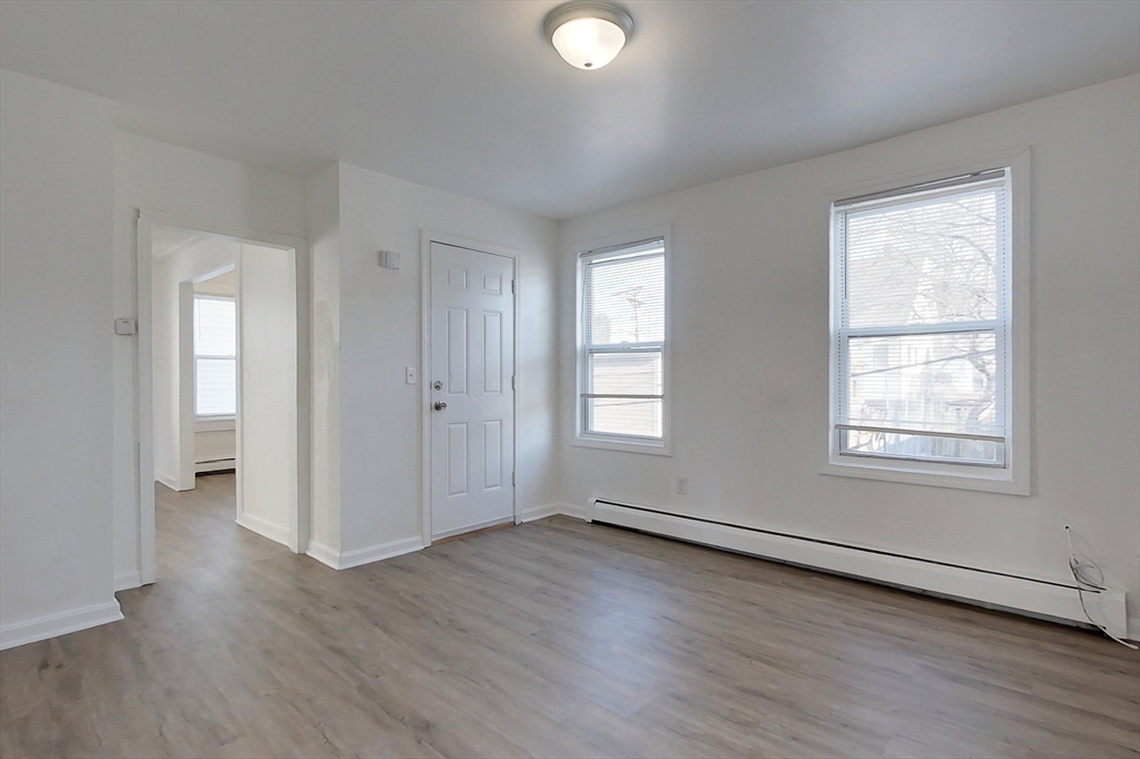 5 Floyd Street Lowell, MA 01852 - Photo 8 of 41