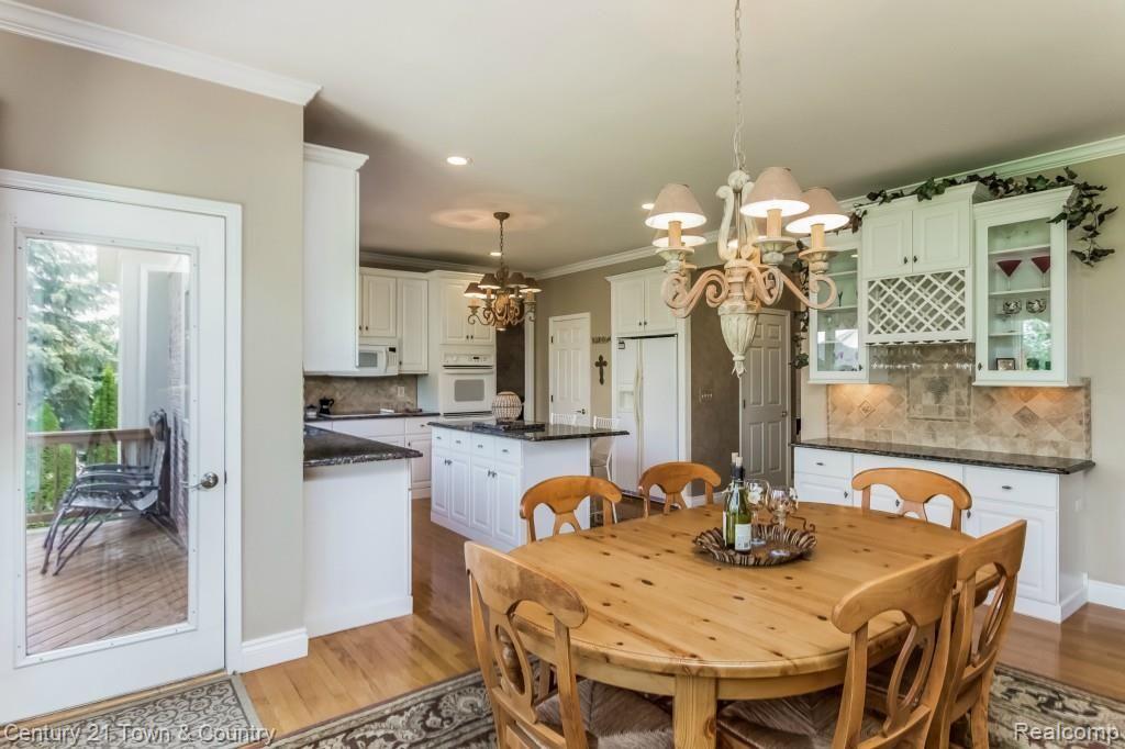 320 Wyngate Drive Rochester, MI 48307 - Photo 10 of 47 013-Kitchen-1722767-large.jpg