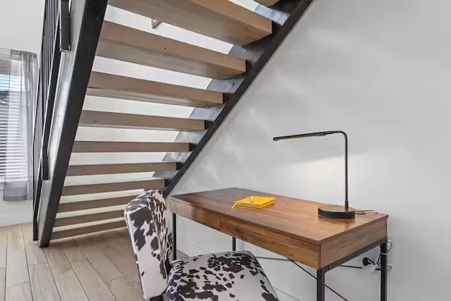 $543,000 | 18401 Valley Hill Lane, Point Venture, TX 78645