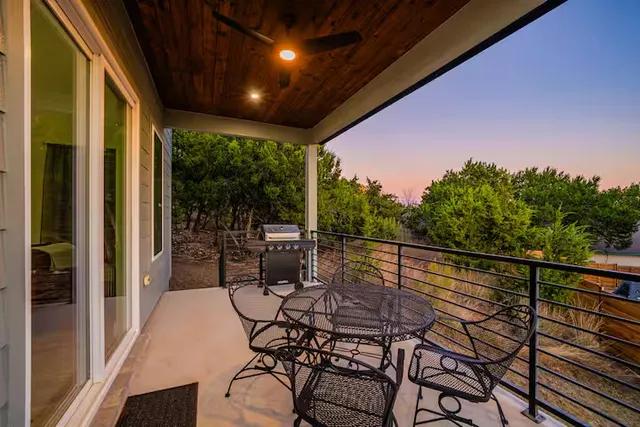 $543,000 | 18401 Valley Hill Lane, Point Venture, TX 78645