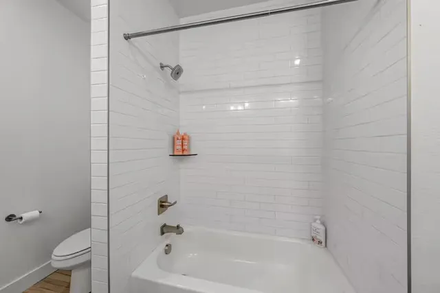 $543,000 | 18401 Valley Hill Lane, Point Venture, TX 78645