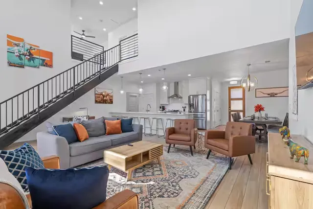 $543,000 | 18401 Valley Hill Lane, Point Venture, TX 78645