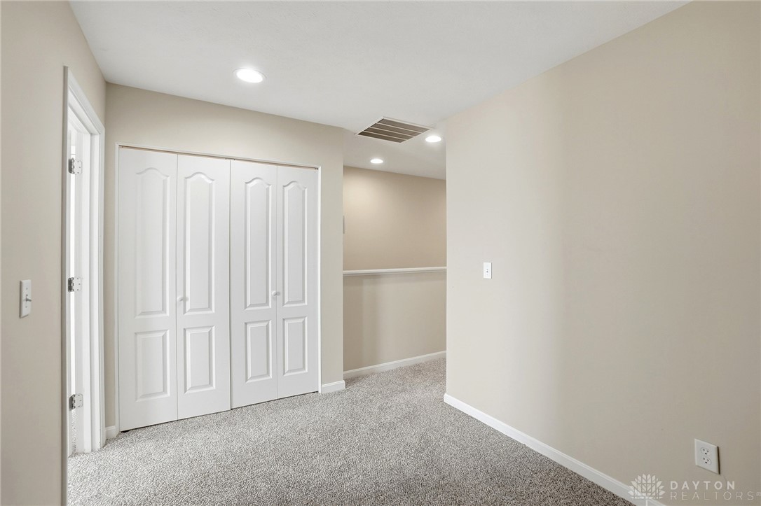 4274 Straight Arrow Road Beavercreek, OH 45430 - Photo 15 of 27 3rd floor/laundry closet
