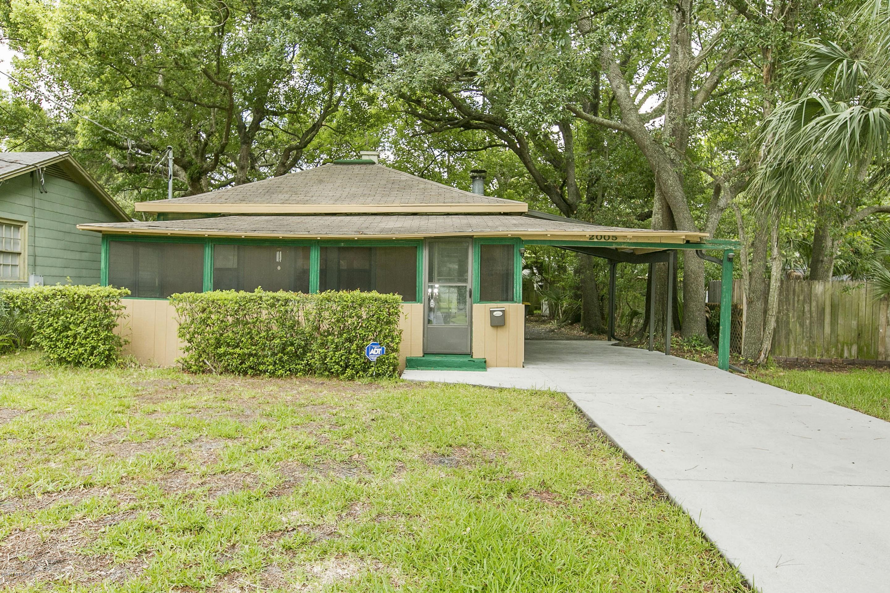 2005 Huntsford Road Jacksonville, FL 32207 - Photo 1 of 13 a front view of a house with yard and green space