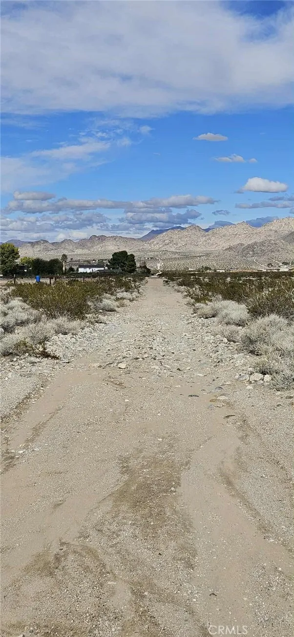 800 Donaldson Road Lucerne Valley, CA 92356 - Photo 7 of 9 a view of an ocean beach