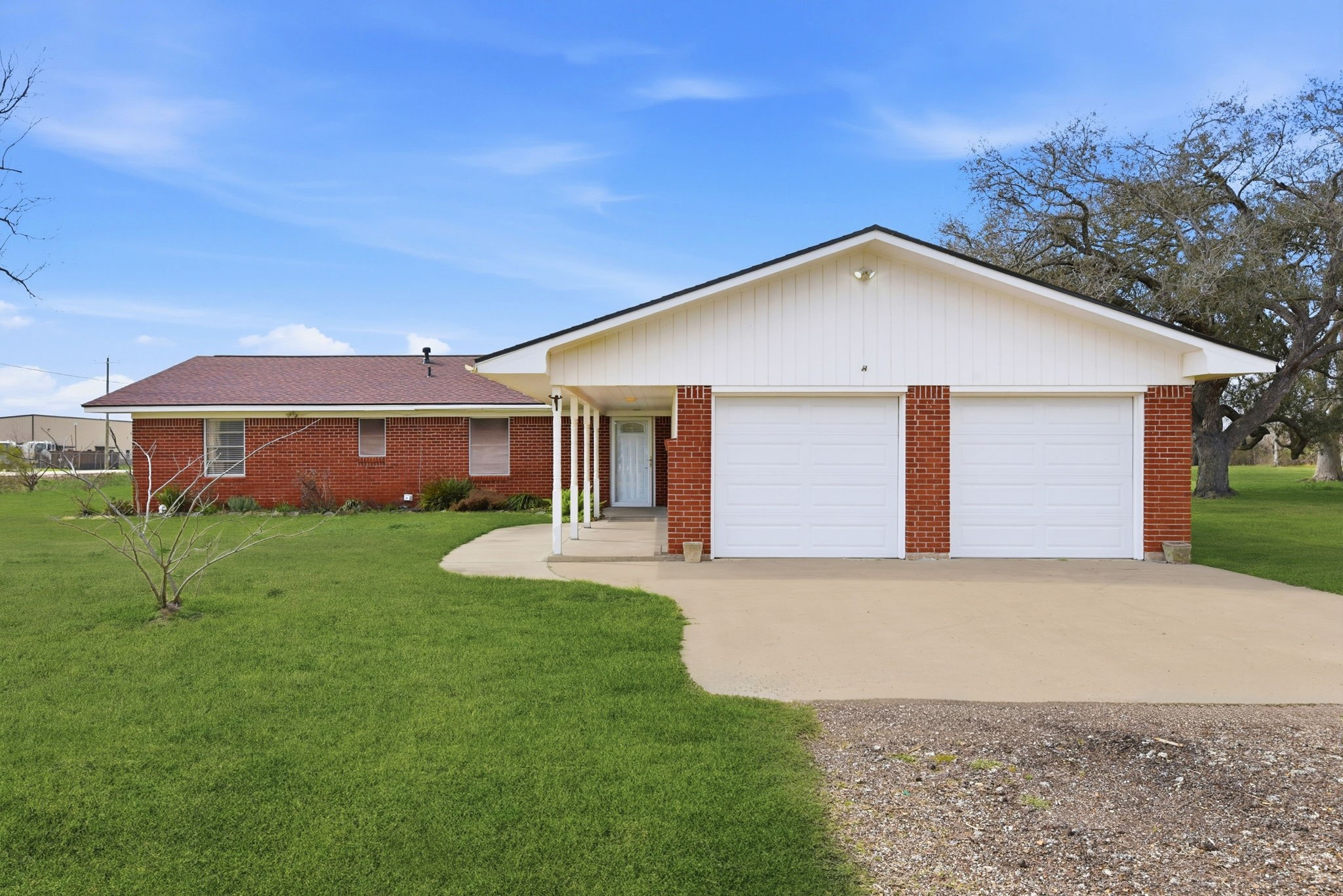 1839 West Henderson Road Angleton, TX 77515 - Photo 2 of 50