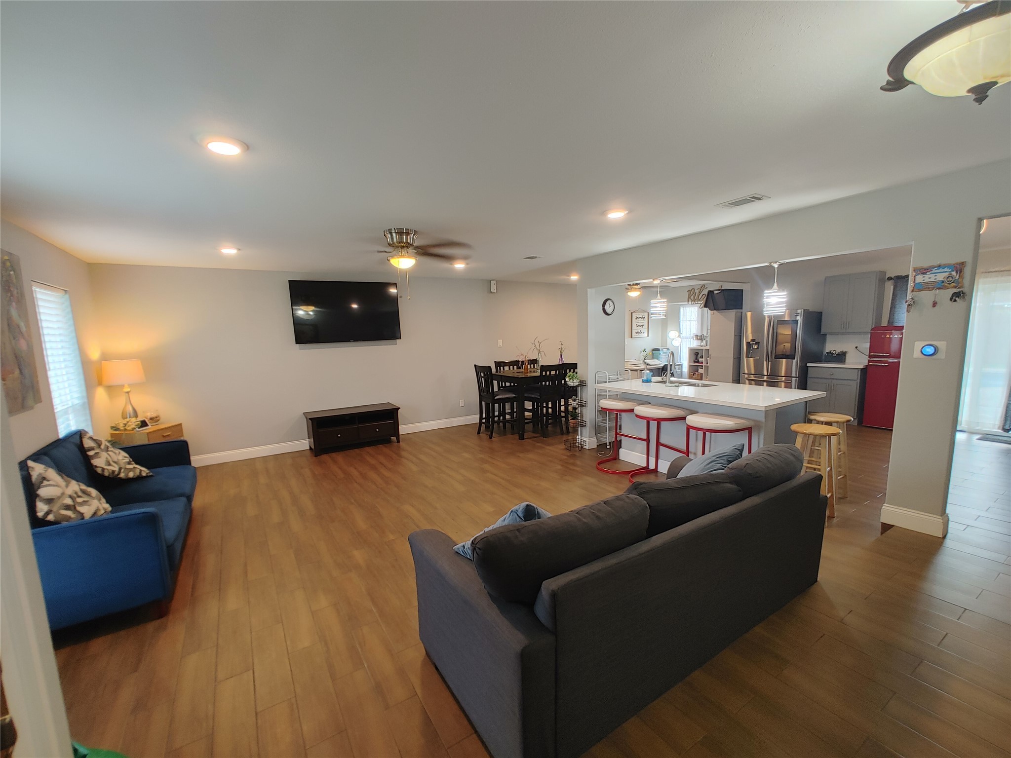 9711 Ebb Street Houston, TX 77089 - Photo 3 of 28