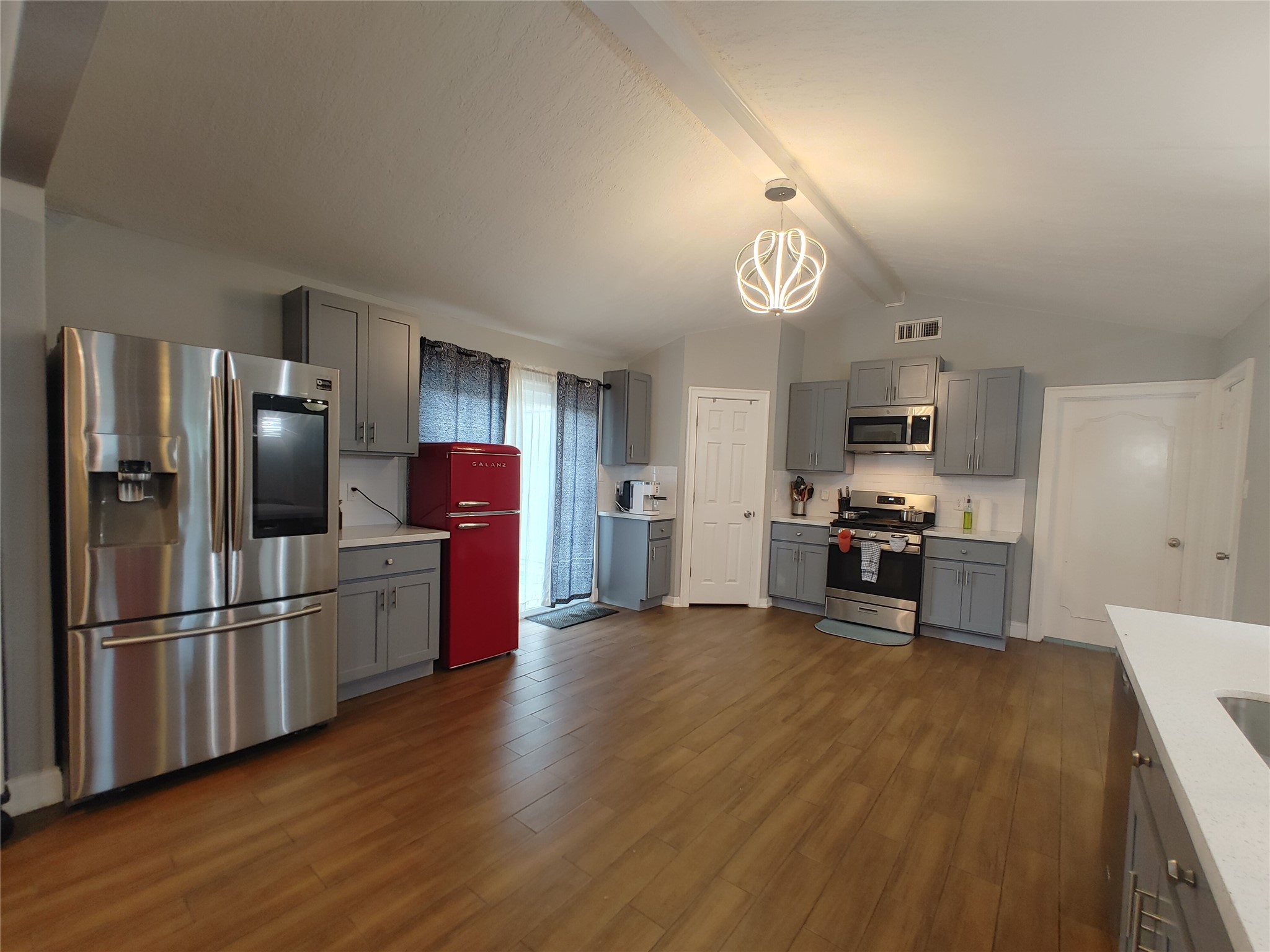 9711 Ebb Street Houston, TX 77089 - Photo 9 of 28