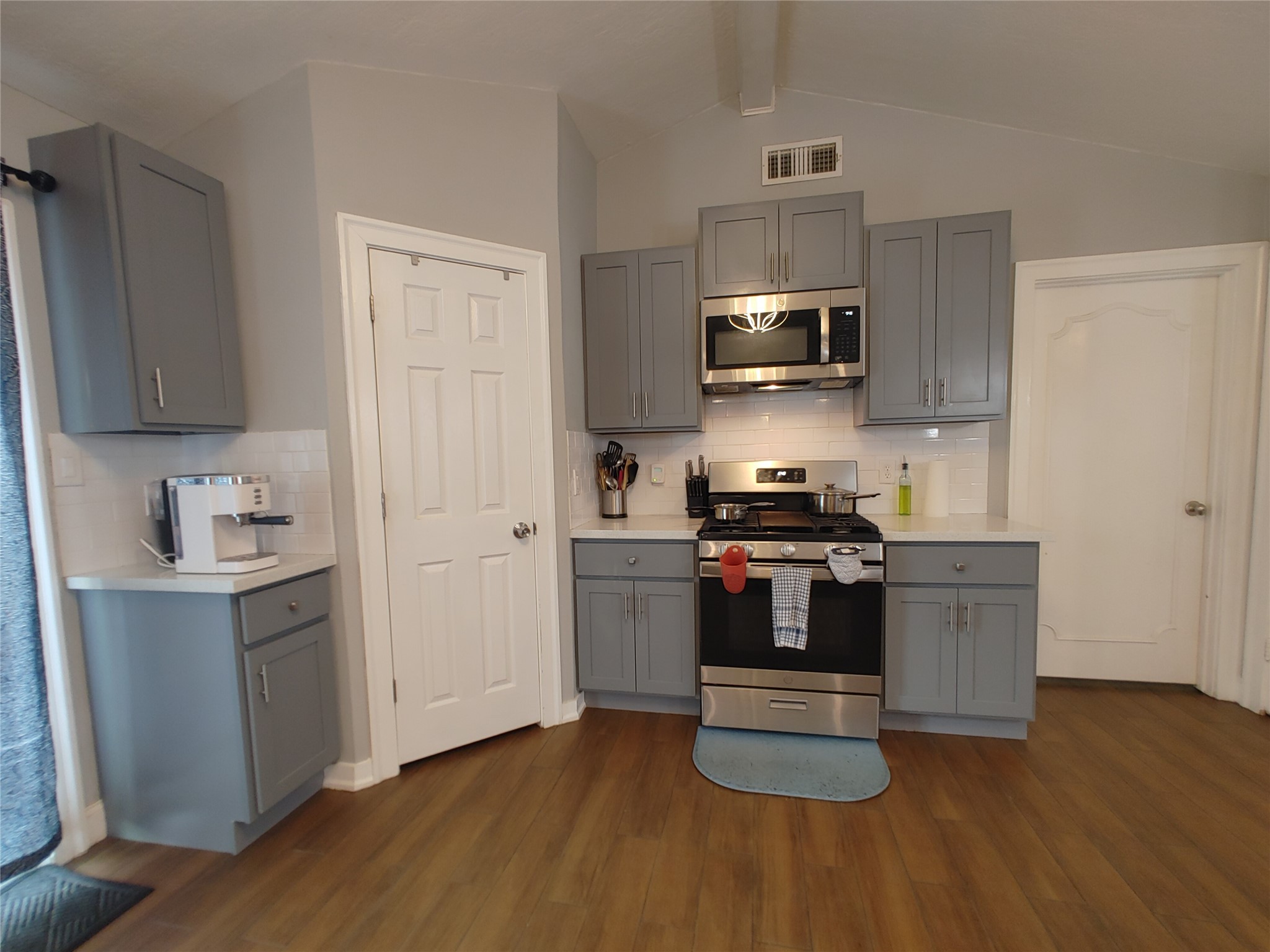 9711 Ebb Street Houston, TX 77089 - Photo 10 of 28