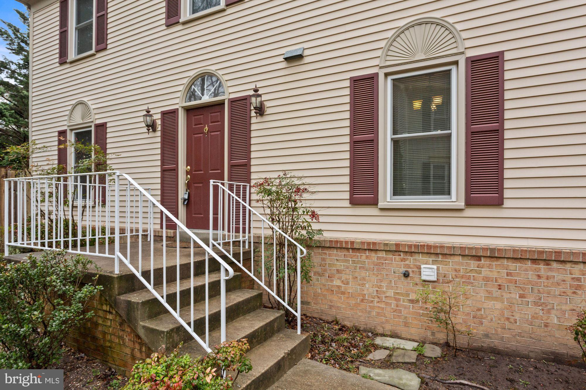 7225 Olde Lantern Way Springfield, VA 22152 - Photo 28 of 31 End Unit