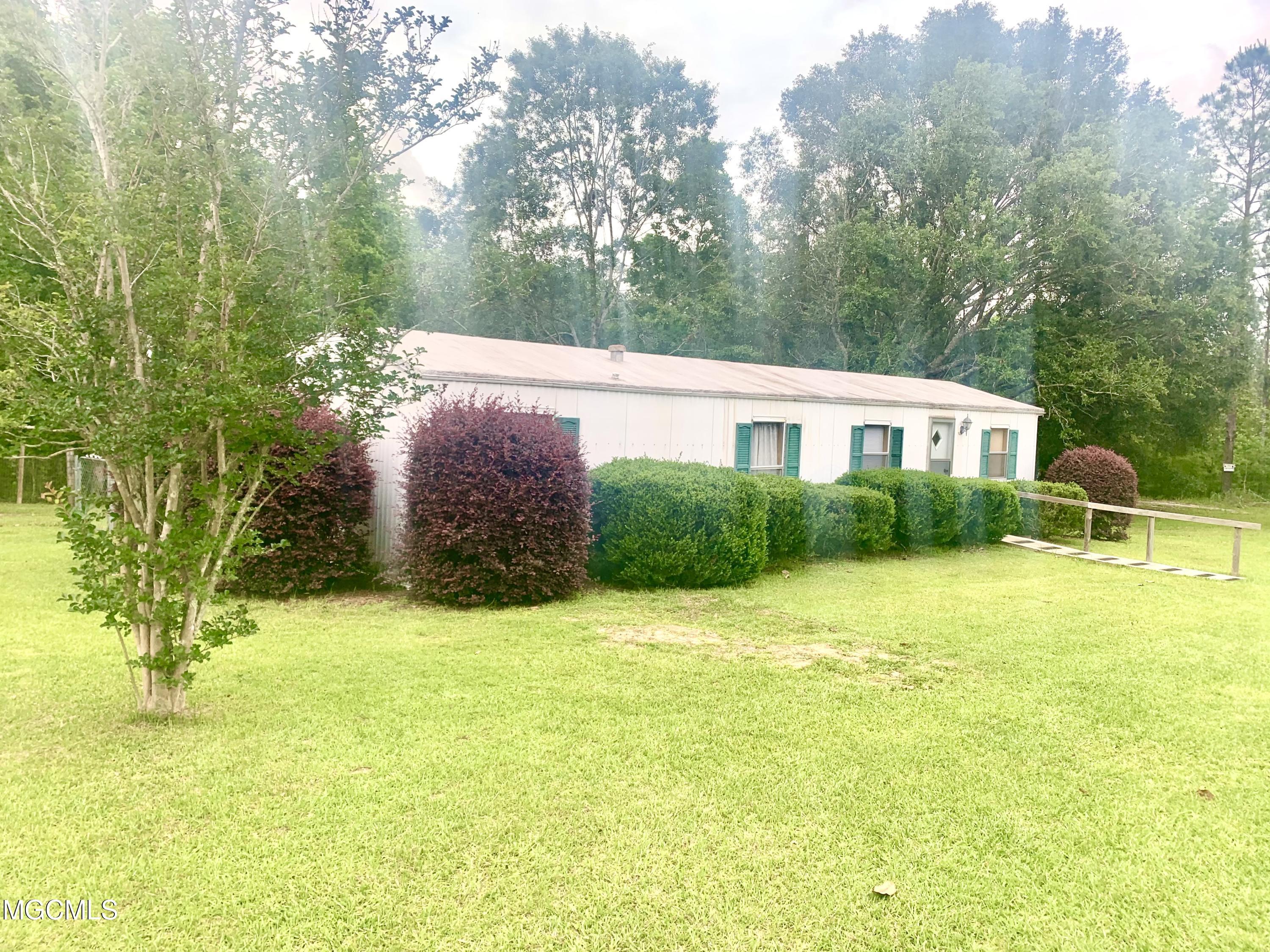 21491 John Holder Road Moss Point, MS 39562 - Photo 1 of 31 9B4FF1A8-9E0B-4F68-B1DA-2D8A8A660CE3