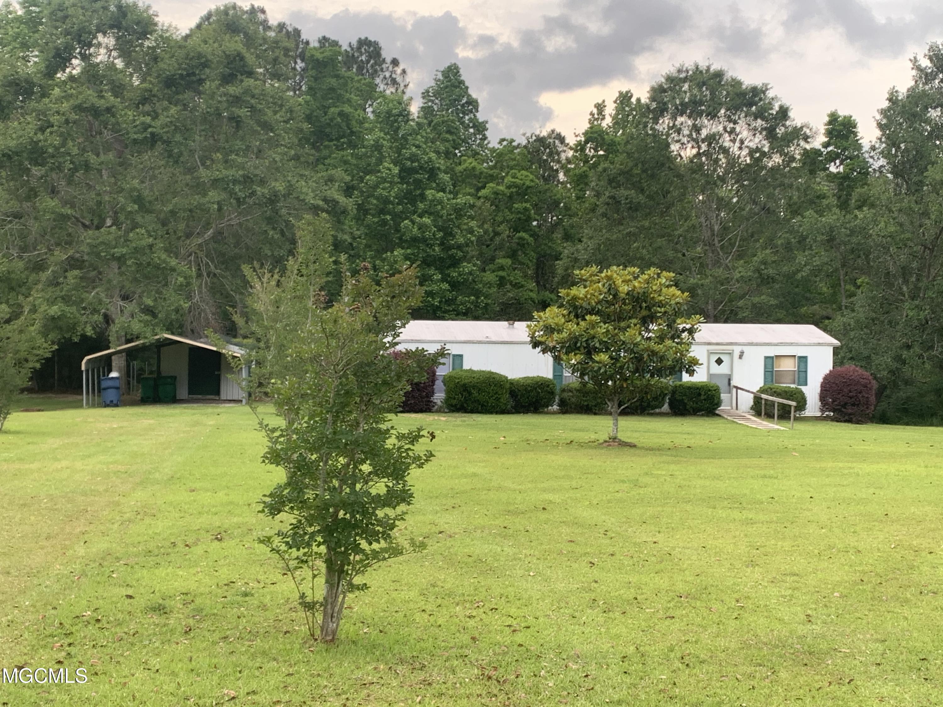 21491 John Holder Road Moss Point, MS 39562 - Photo 27 of 31 A57BA33E-A38D-4852-A174-C15E93AD7498