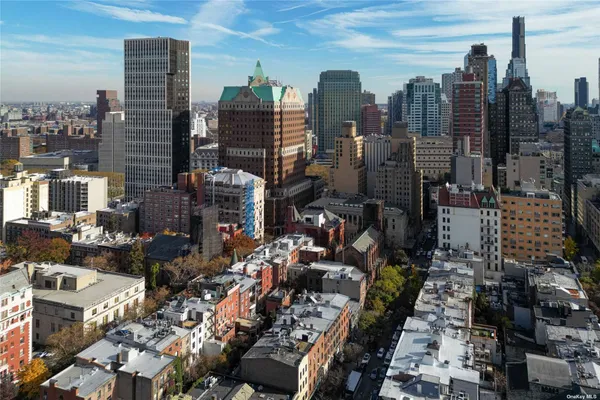 $2,499,999 | 260 Hicks Street | Brooklyn Heights