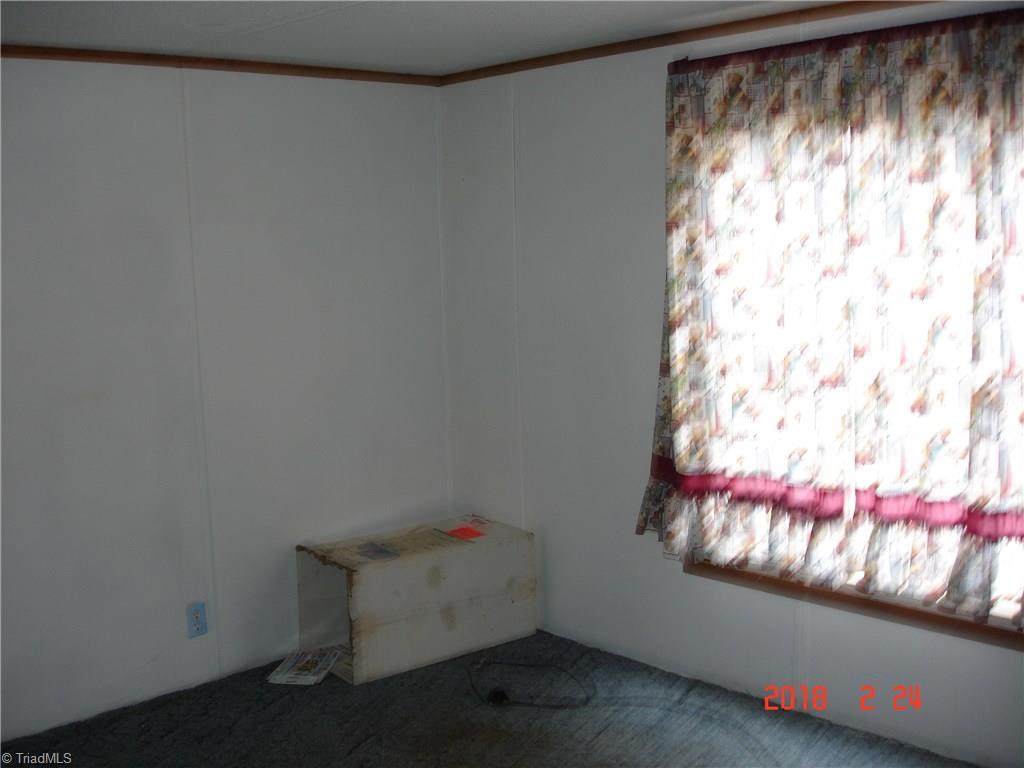 1370 Pell Road Pilot Mountain, NC 27041 - Photo 8 of 16 Gallery Image 8