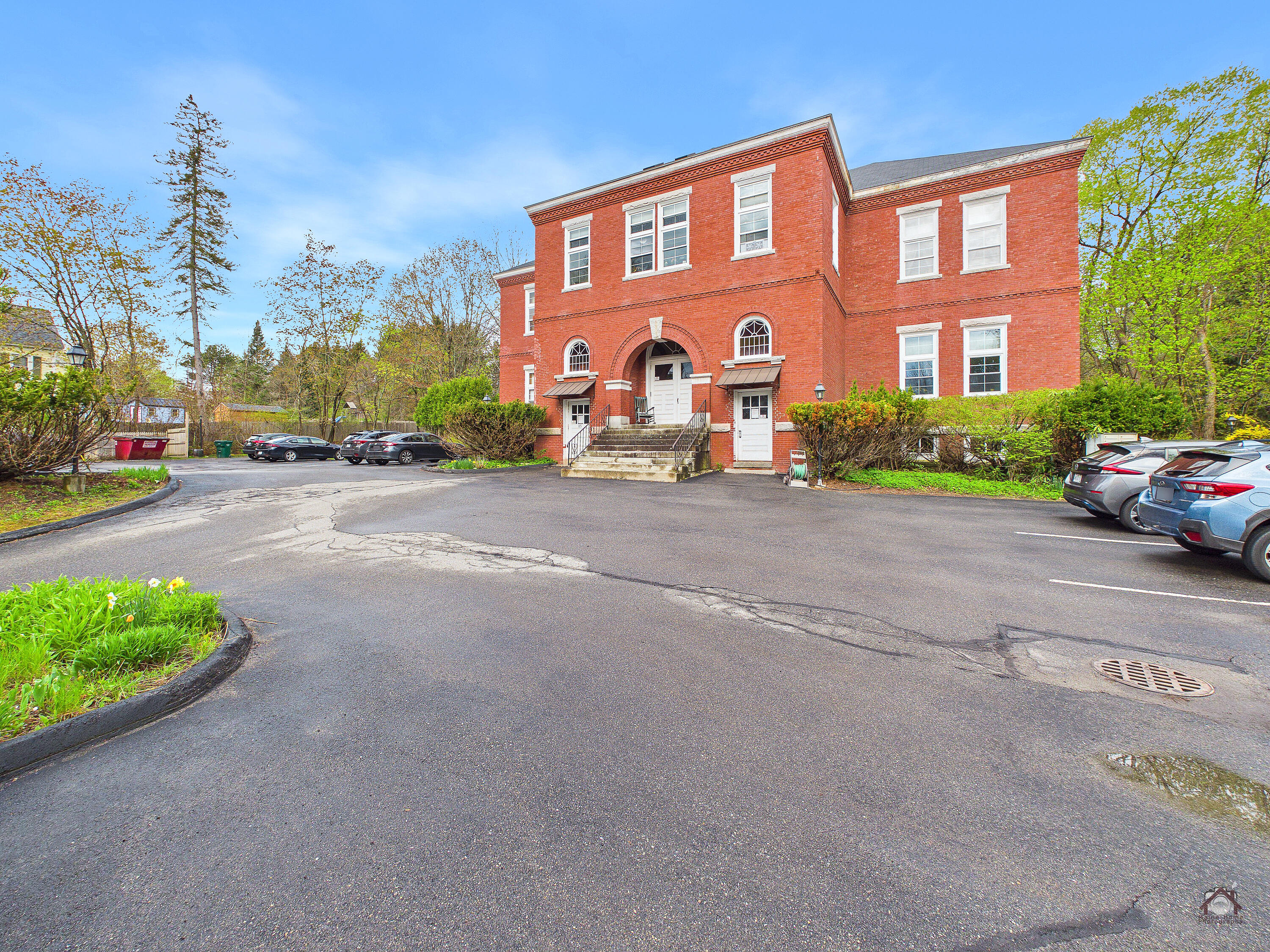 85 Middle Street, Unit 10 Hallowell, ME 04347 - Photo 6 of 49 101-E2PW6FZ-LP-105