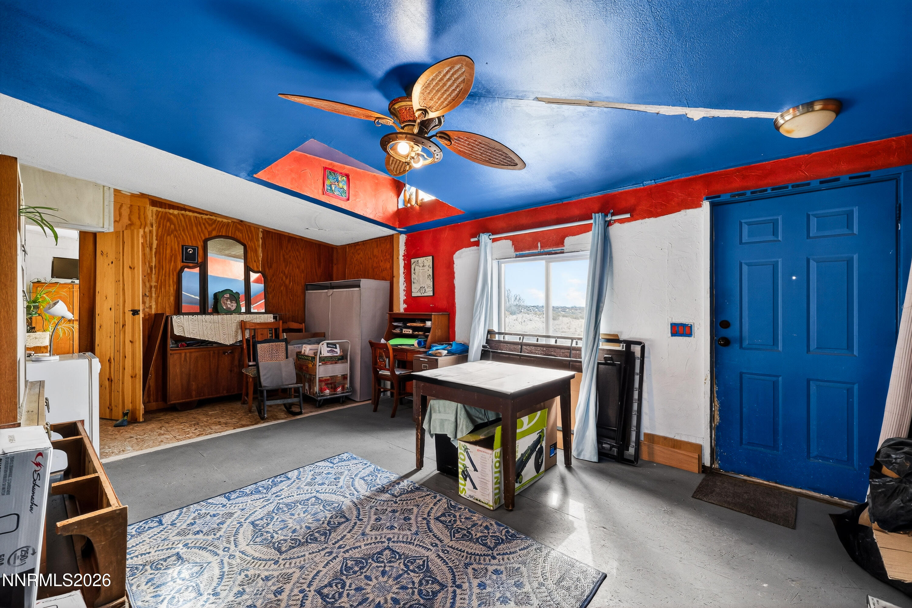 6877 Victor Drive Fallon, NV 89406 - Photo 6 of 50 a bedroom with furniture and a window