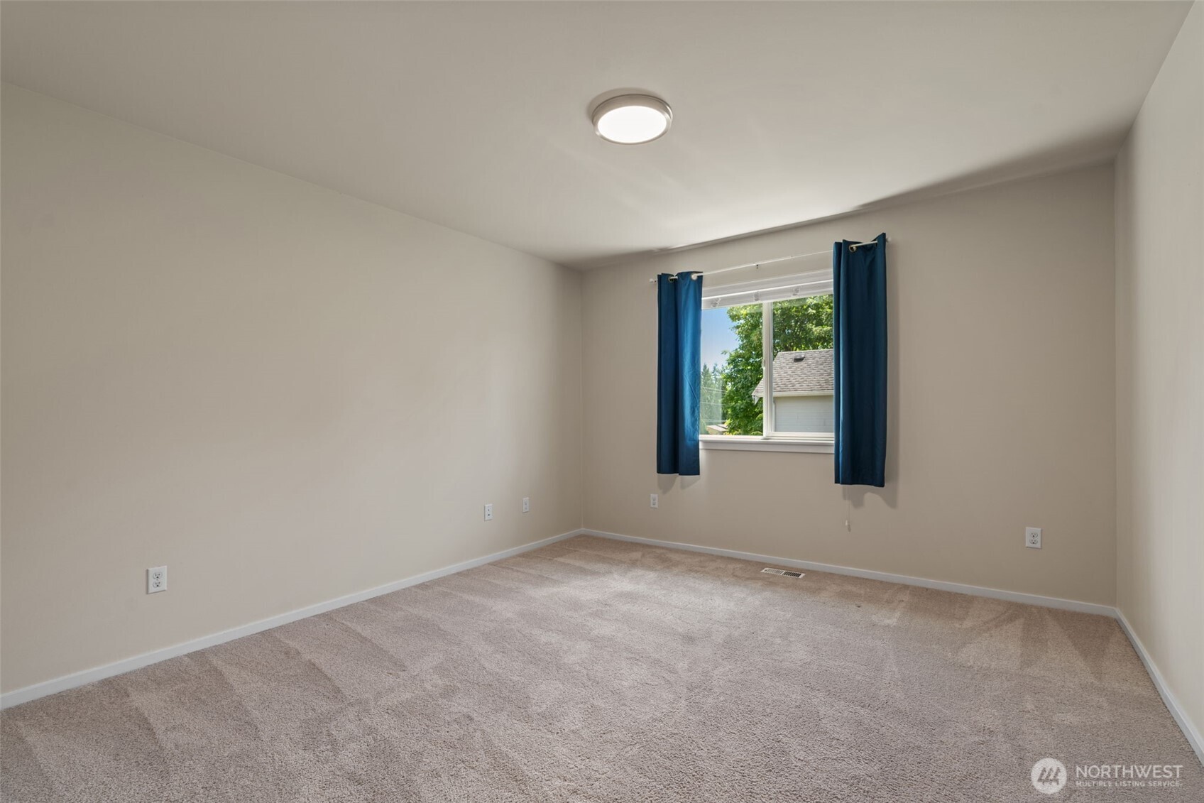 22313 38th Avenue Southeast Bothell, WA 98021 - Photo 18 of 35