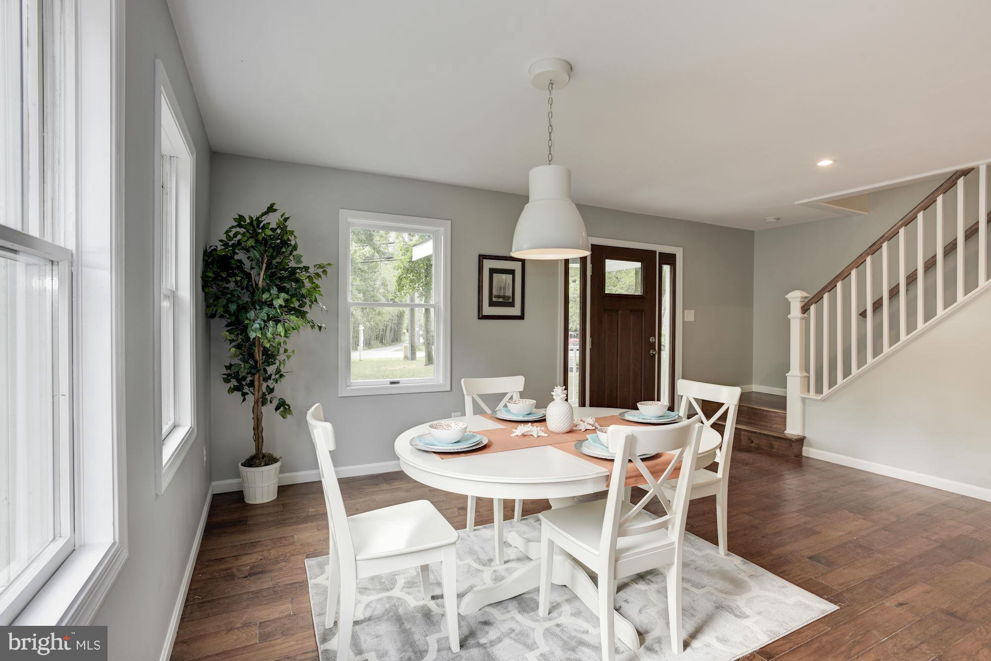 92 Jones Station Road Arnold, MD 21012 - Photo 2 of 20 Dining Room