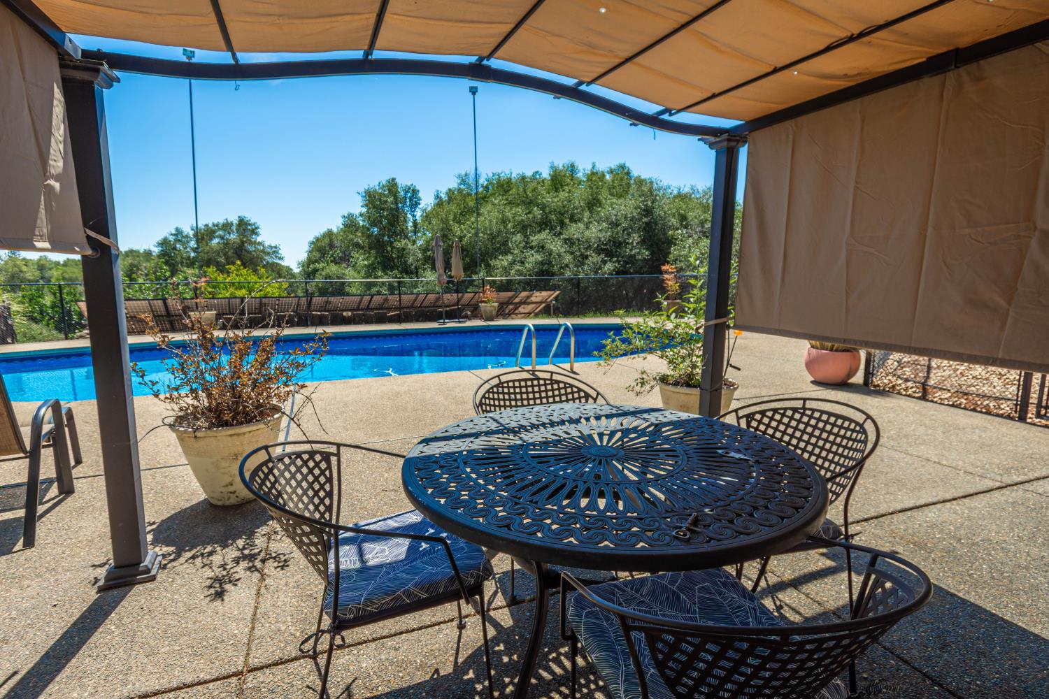 1725 Lone Pine Road Shingle Springs, CA 95682 - Photo 31 of 86