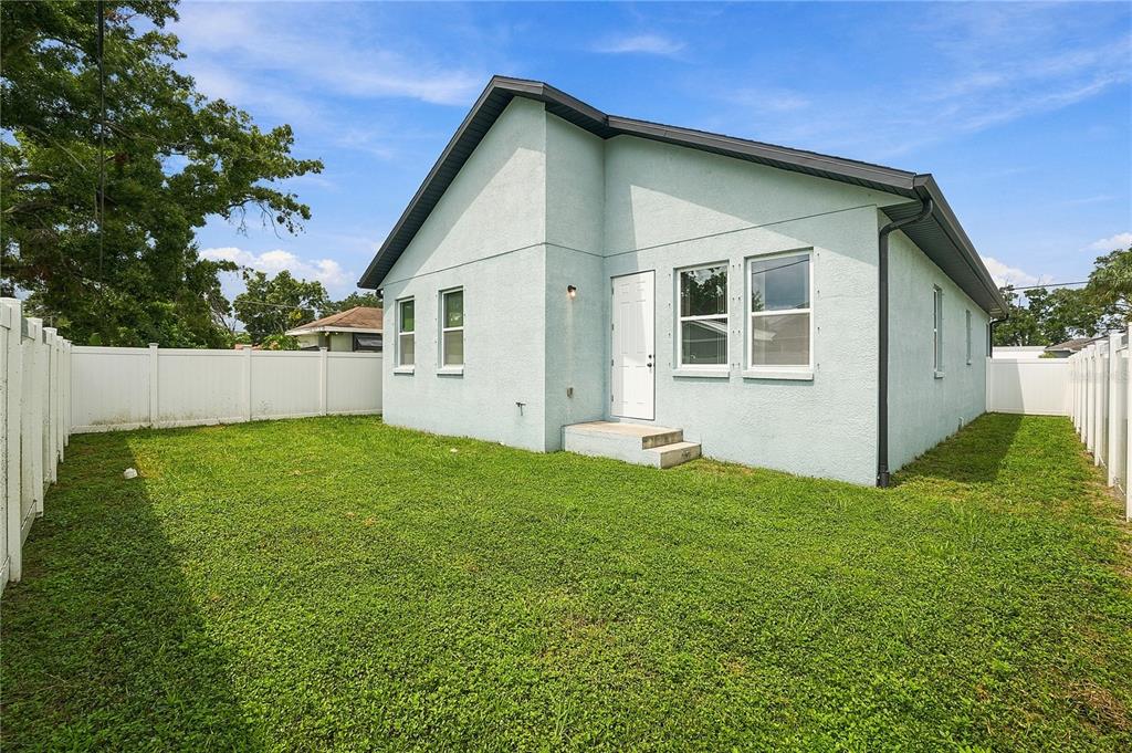 2736 West Spruce Street Tampa, FL 33607 - Photo 17 of 17 Gallery Image 17