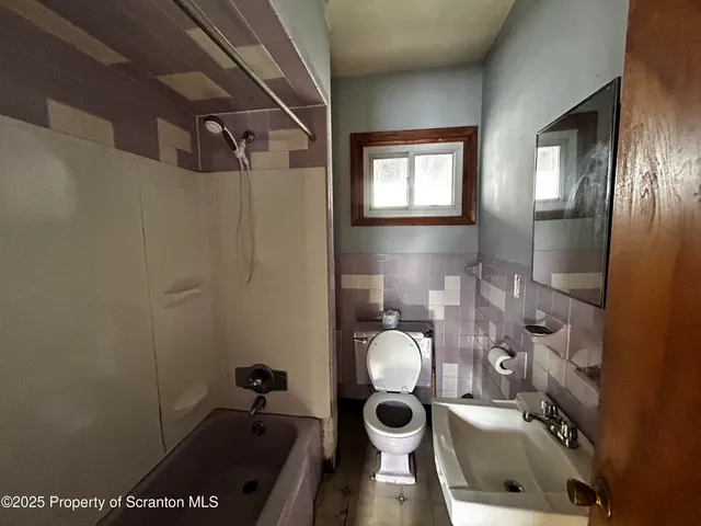 $289,900 | 716 Main Street, Carbondale, PA 18407