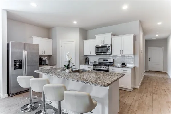 $2,595 | 4313 Briargrove Lane, Crowley, TX 76036