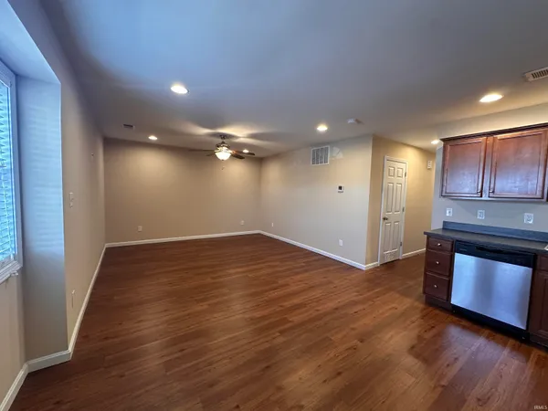 $1,100 | 2301 West Michigan Street, Unit F, Evansville, IN 47712