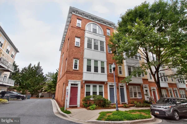 $3,650 | 123 Bucksfield Road, Unit 123, Gaithersburg, MD 20878