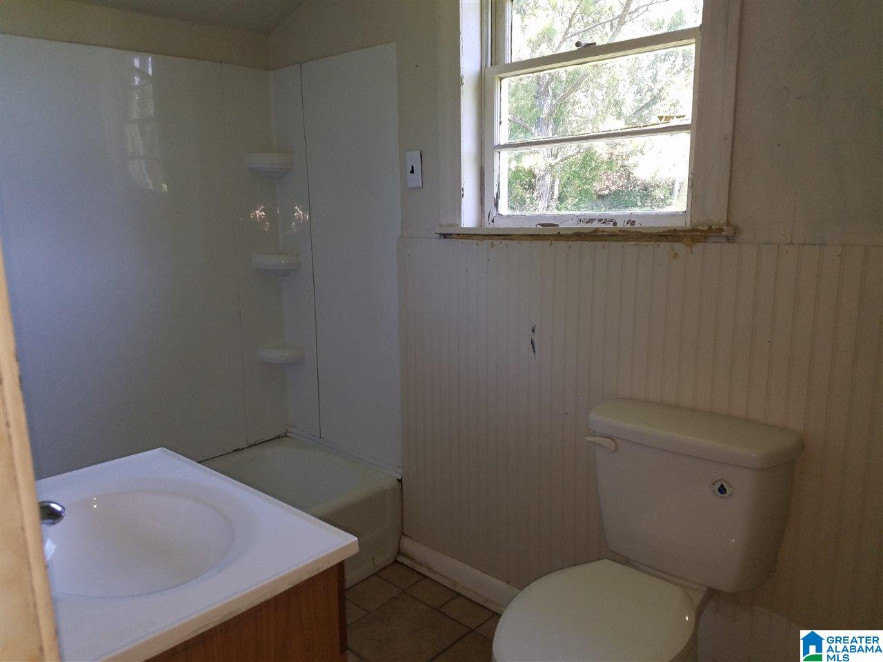 9924 Cato Road Warrior, AL 35180 - Photo 7 of 10