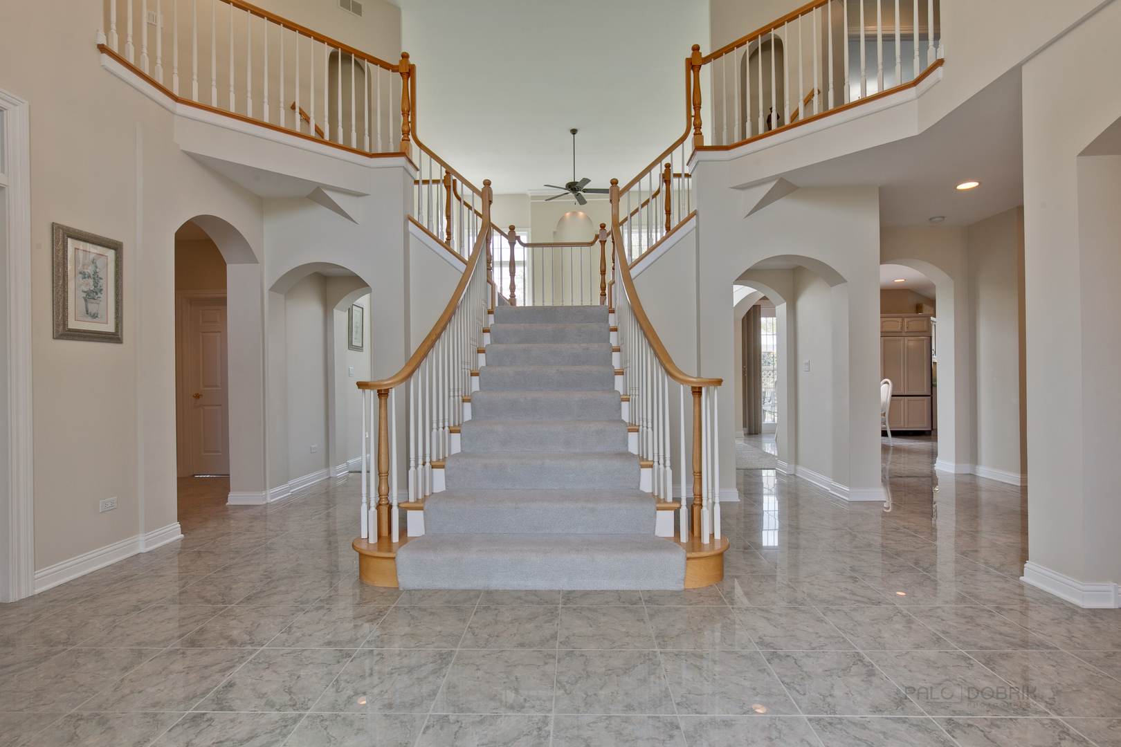 201 Ridge Lane Lake In The Hills, IL 60156 - Photo 3 of 44