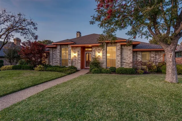 $582,500 | 7119 Canongate Drive, Dallas, TX 75248