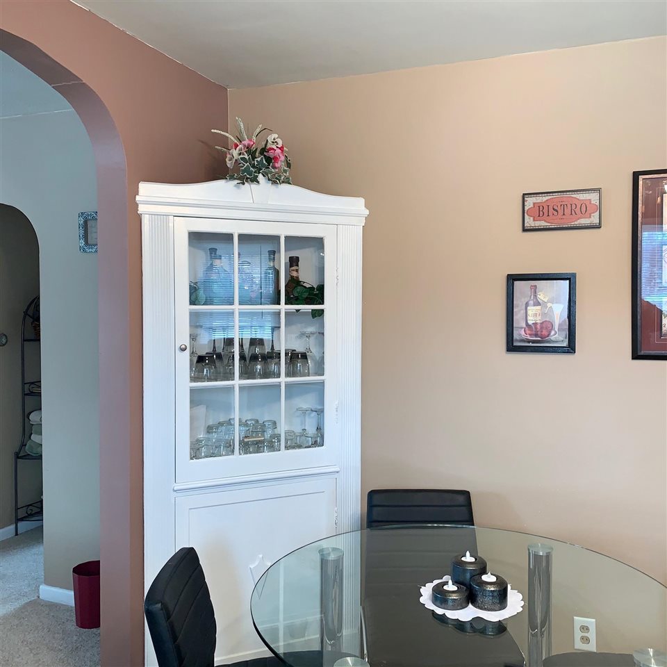 407 North River Road Oregon, IL 61061 - Photo 8 of 15 Gallery Image 8