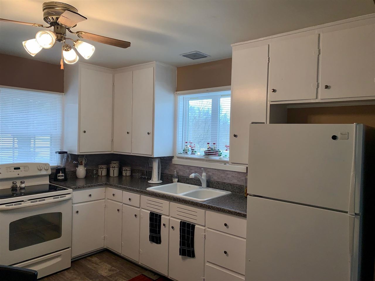 407 North River Road Oregon, IL 61061 - Photo 10 of 15 Gallery Image 10