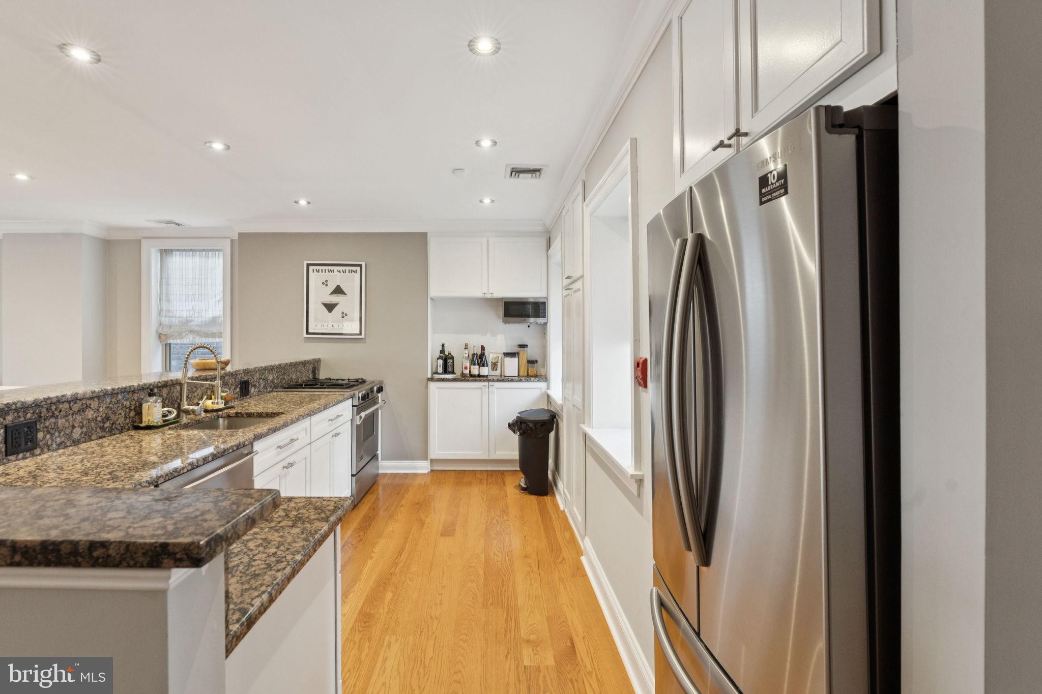 1615 Spruce Street, Unit 400 Philadelphia, PA 19103 - Photo 11 of 48