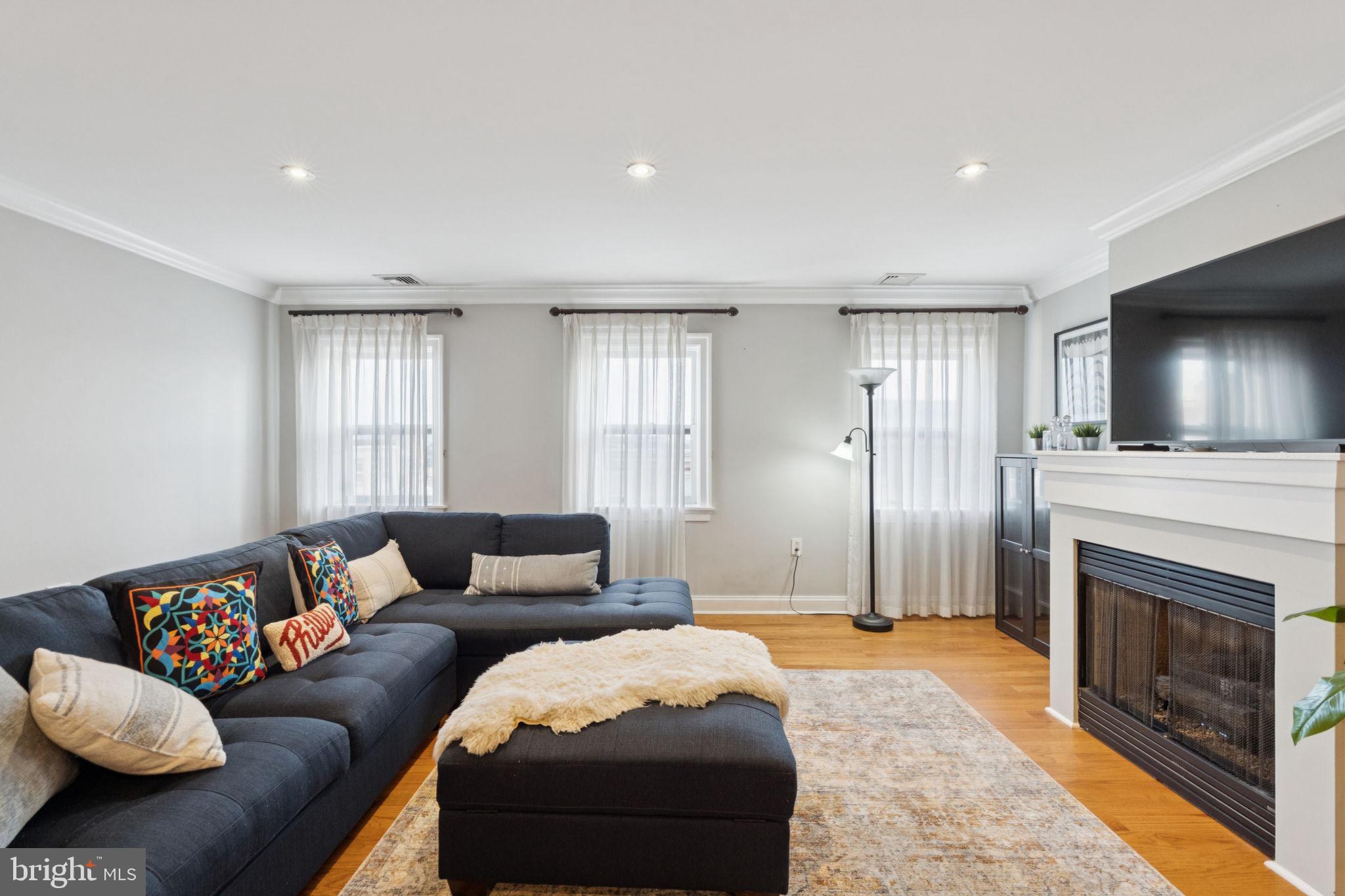 1615 Spruce Street, Unit 400 Philadelphia, PA 19103 - Photo 2 of 48