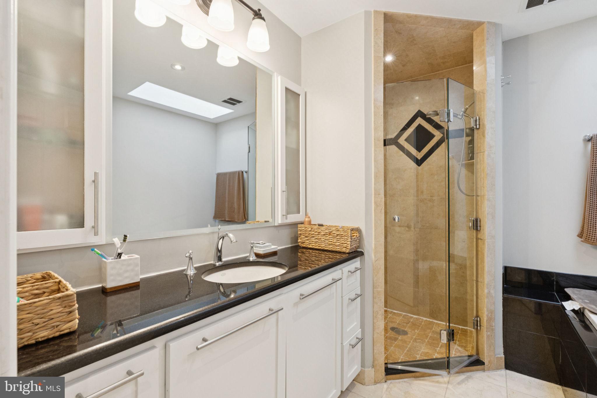 1615 Spruce Street, Unit 400 Philadelphia, PA 19103 - Photo 22 of 48