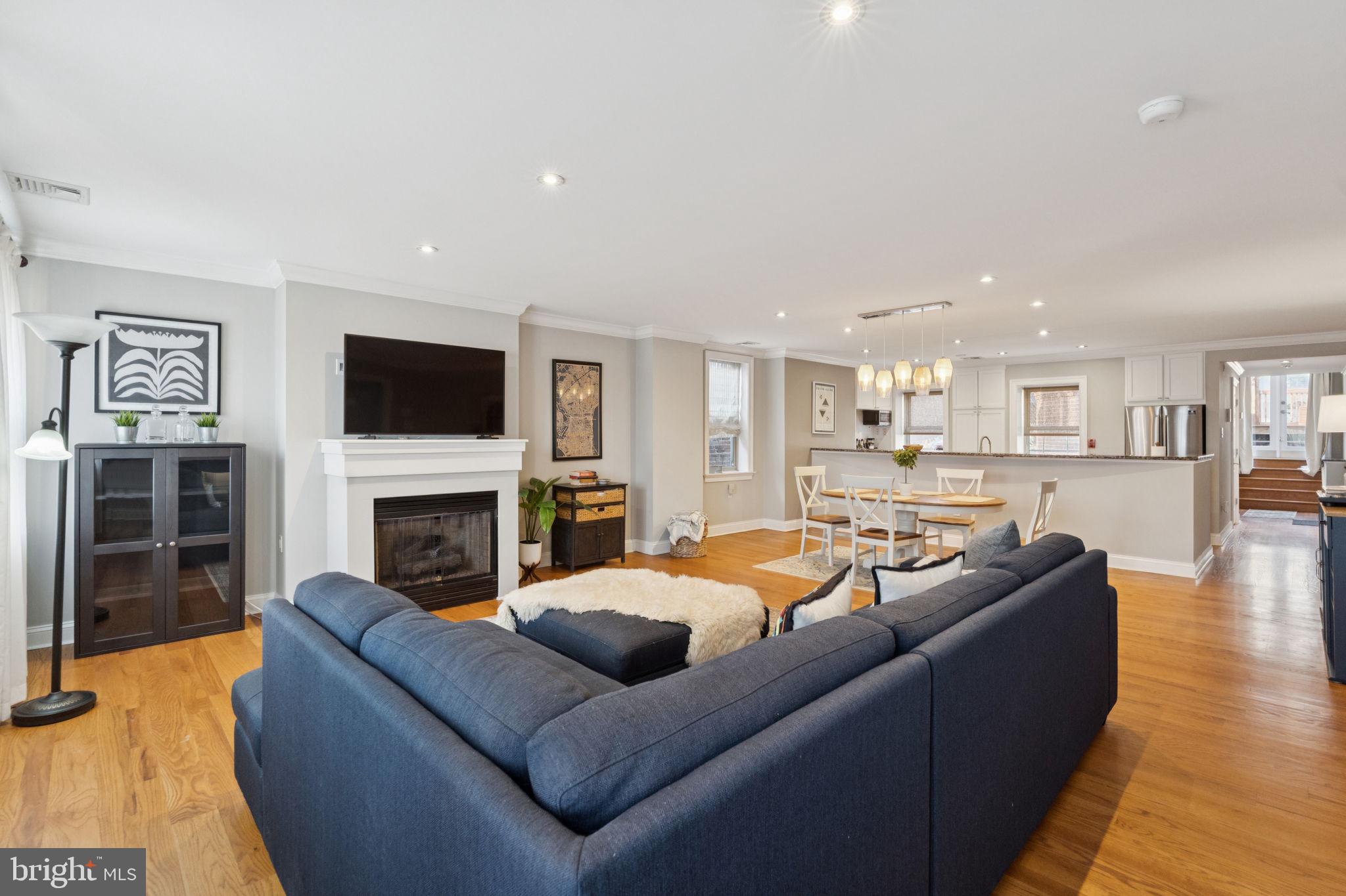 1615 Spruce Street, Unit 400 Philadelphia, PA 19103 - Photo 3 of 48