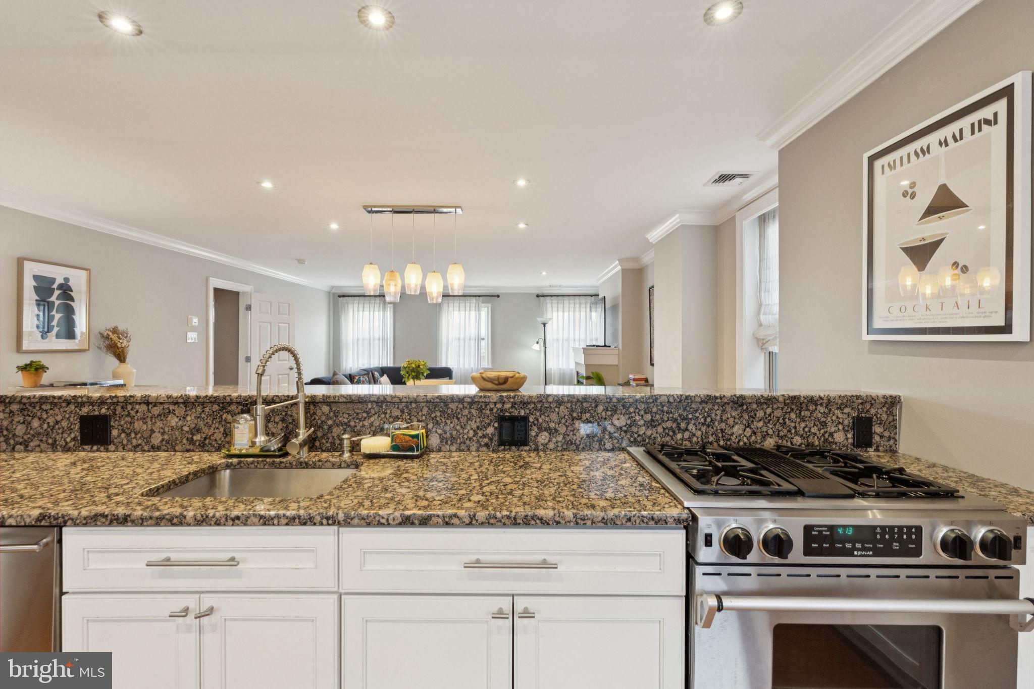 1615 Spruce Street, Unit 400 Philadelphia, PA 19103 - Photo 8 of 48