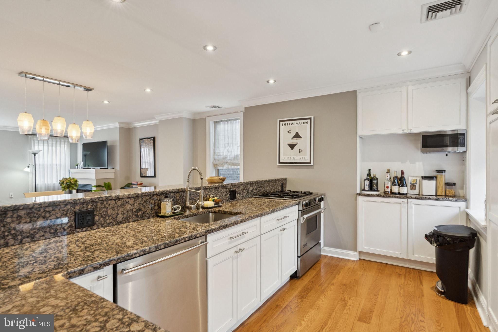 1615 Spruce Street, Unit 400 Philadelphia, PA 19103 - Photo 10 of 48