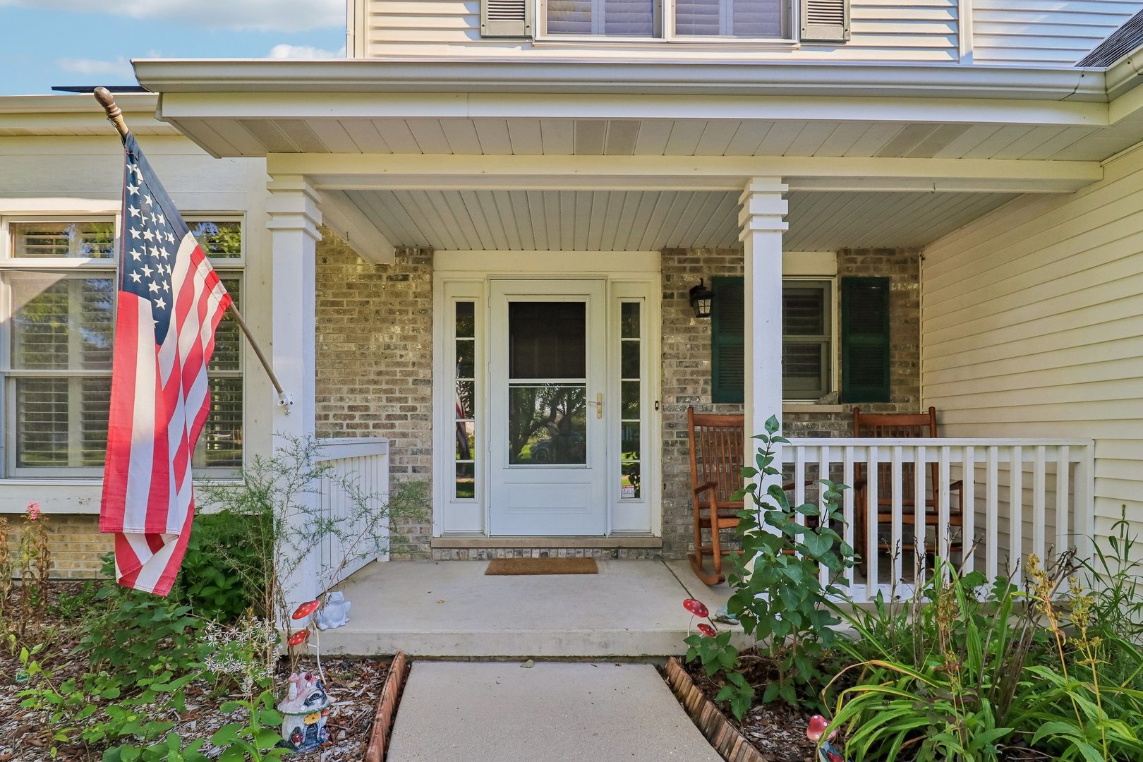485 Spring Ridge Drive Crystal Lake, IL 60012 - Photo 6 of 60 Gallery Image 6