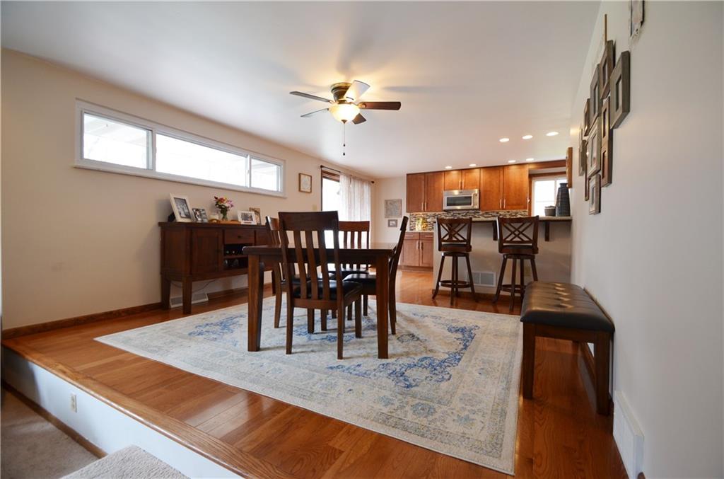 2014 Kentucky Lane Rochester, PA 15074 - Photo 6 of 25