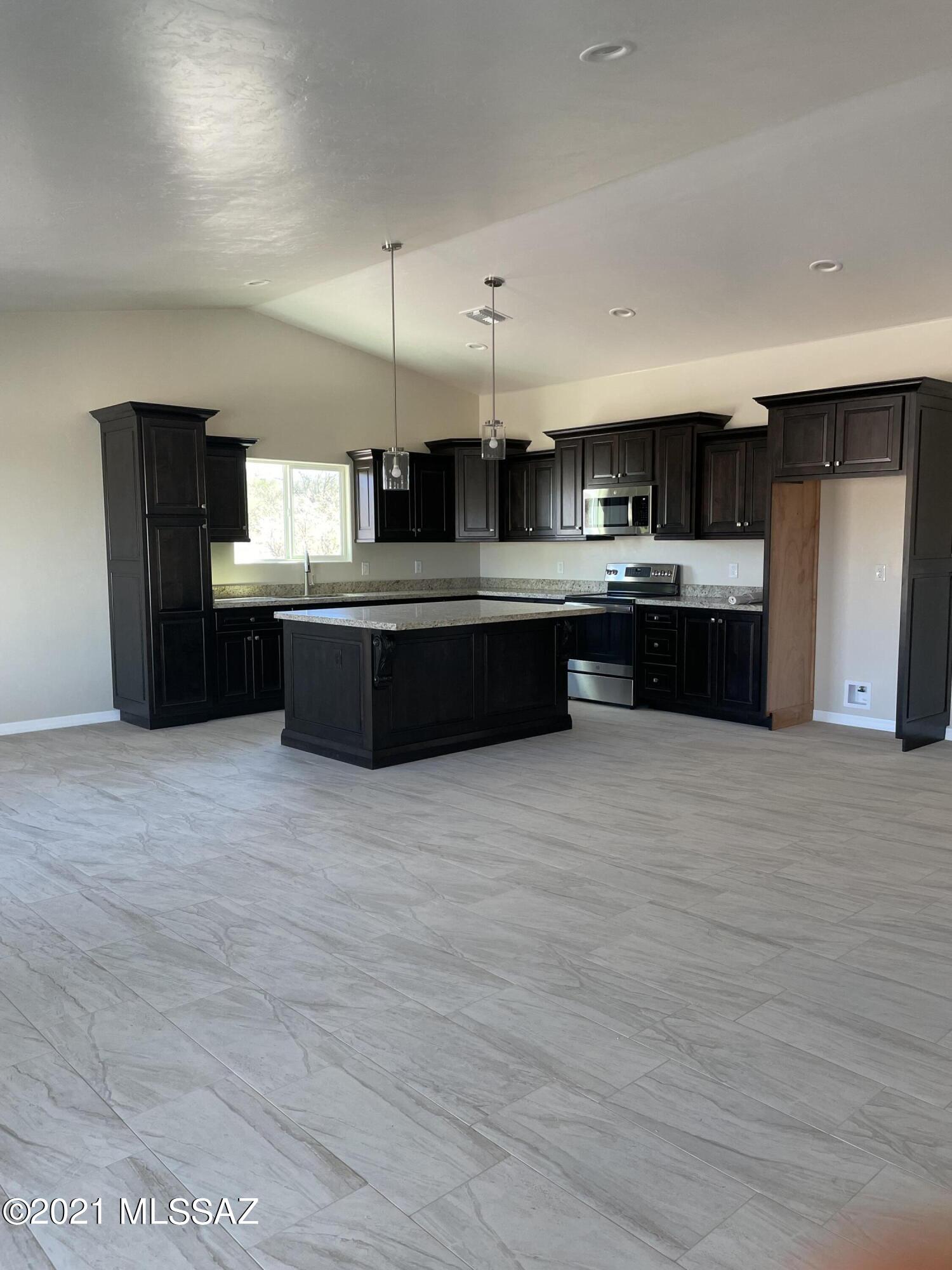 919 Calle Castro Rio Rico, AZ 85648 - Photo 2 of 11