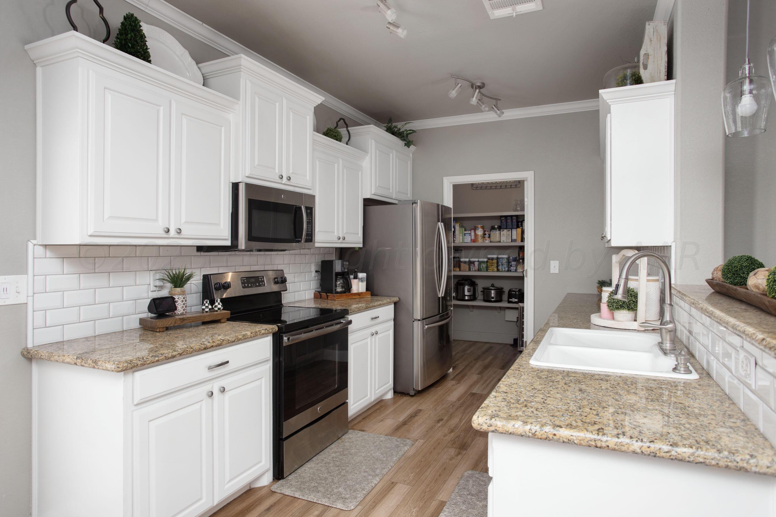 1 Nicci Lane Canyon, TX 79015 - Photo 6 of 24 Kitchen
