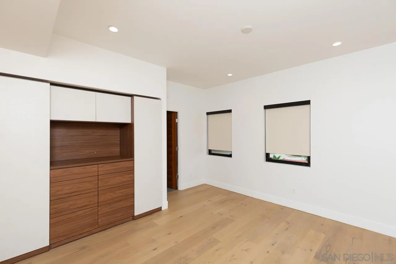 9455 Poole Street La Jolla, CA 92037 - Photo 21 of 49