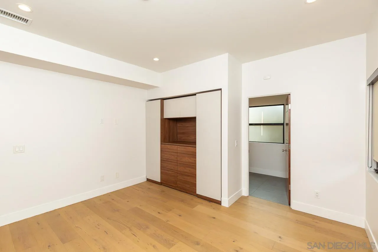 9455 Poole Street La Jolla, CA 92037 - Photo 22 of 49