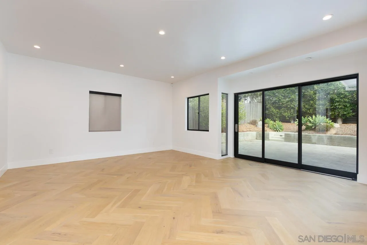 9455 Poole Street La Jolla, CA 92037 - Photo 27 of 49