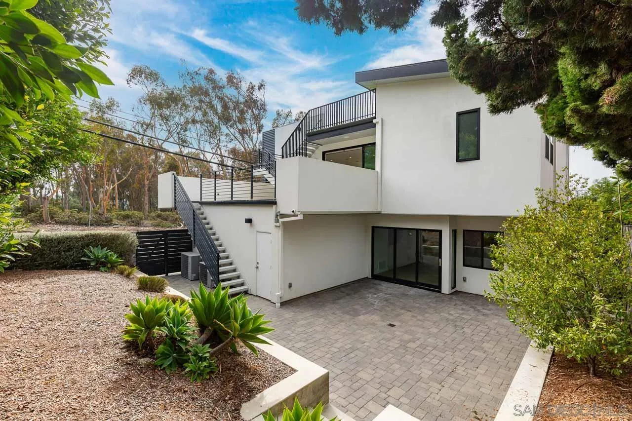 9455 Poole Street La Jolla, CA 92037 - Photo 44 of 49